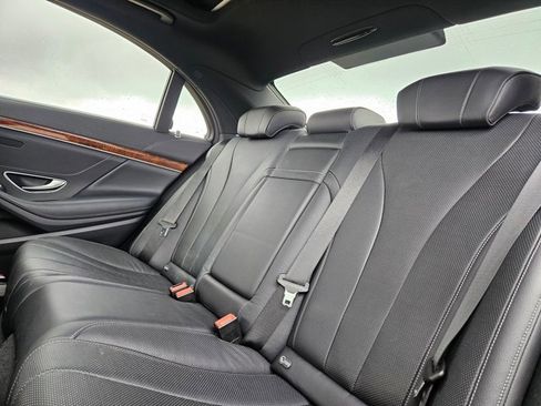 Used 2016 Mercedes-Benz S 550 Sedan image 16