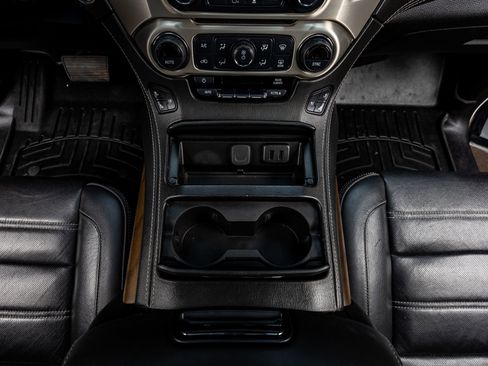 Used 2019 GMC Yukon Denali w/ Denali Ultimate Package image 24