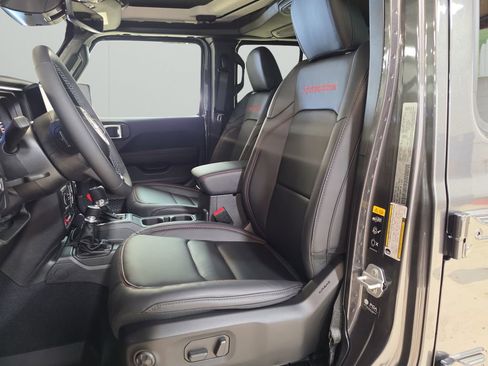 New 2026 Jeep Gladiator Rubicon AWD/4WD image 13