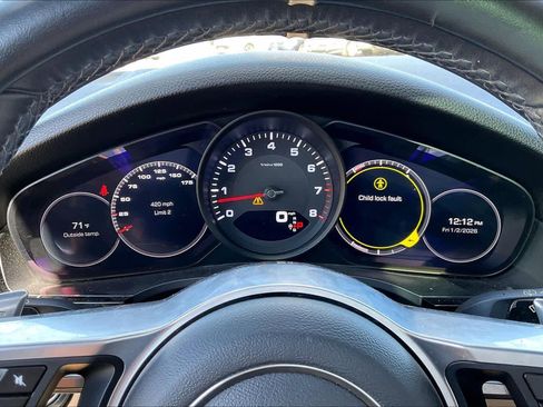 Used 2019 Porsche Cayenne image 25