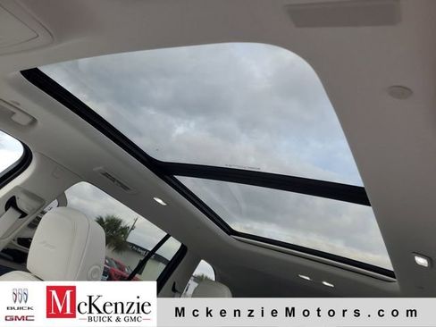 New 2026 Buick Enclave Avenir w/ Super Cruise Package FWD image 10