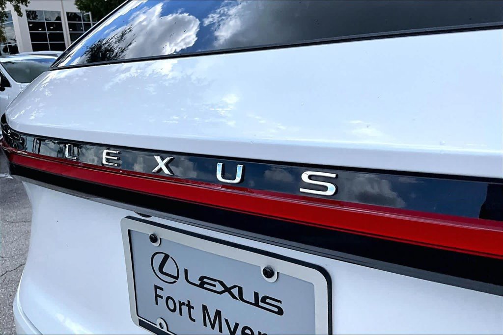Used 2024 Lexus RX 350h w/ Accessory Package (Z1) AWD/4WD image 29