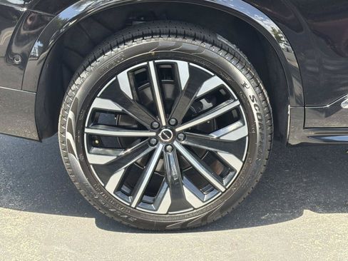 Used 2026 Volvo XC90 T8 Plus AWD/4WD image 28