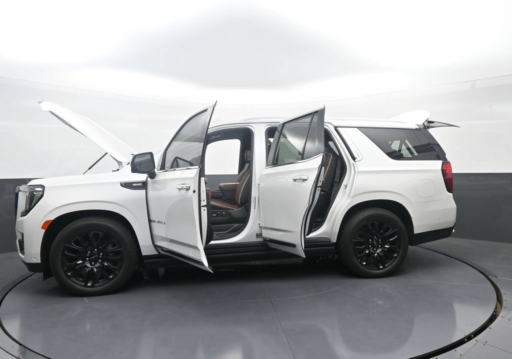 Used 2023 GMC Yukon Denali Ultimate AWD/4WD image 42