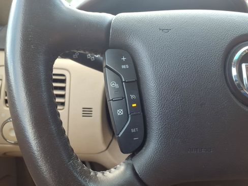 Used 2011 Buick Lucerne CXL w/ Driver Confidence Package FWD image 14