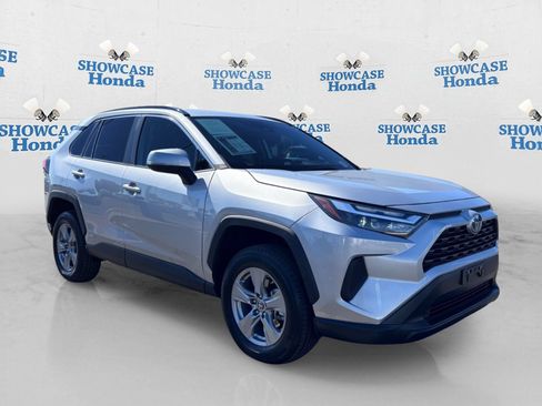 Used 2023 Toyota RAV4 LE AWD/4WD image 10
