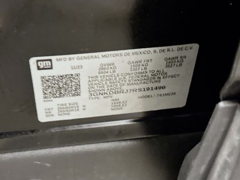Used 2024 Chevrolet Blazer EV LT AWD/4WD image 12