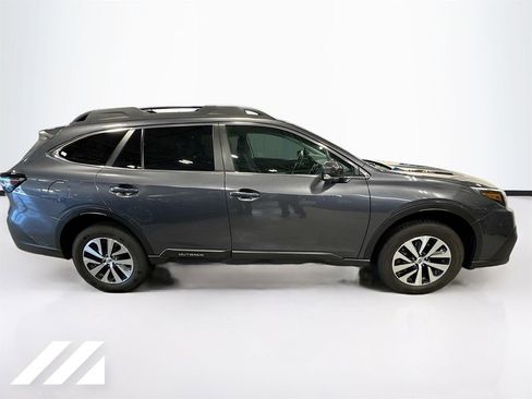 Used 2022 Subaru Outback Premium AWD/4WD image 4