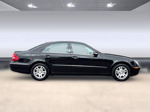 Used 2005 Mercedes-Benz E 320 Sedan image 7