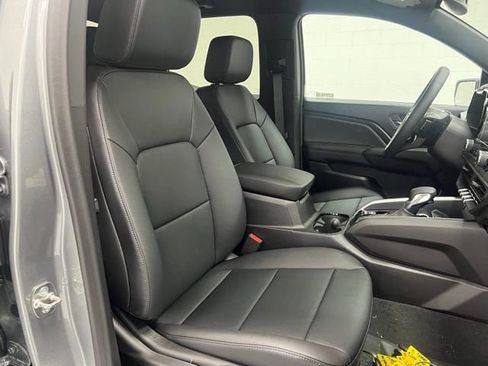 New 2026 Chevrolet Colorado LT w/ LT Convenience Package AWD/4WD image 23