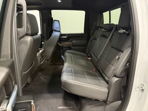 Used 2022 Chevrolet Silverado 2500 High Country w/ Z71 Off-Road Package image 35