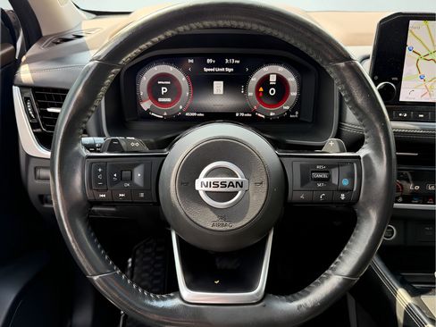 Used 2021 Nissan Rogue Platinum FWD image 37