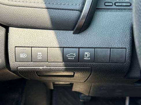 Used 2022 Toyota Camry LE FWD image 30