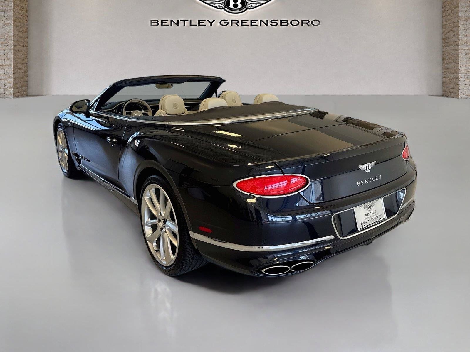 Used 2024 Bentley Continental GT V8 AWD/4WD image 3