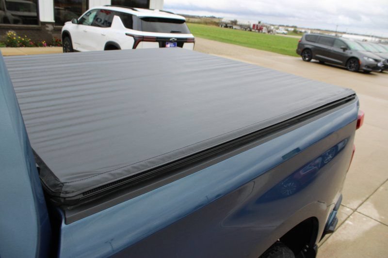 Used 2024 Chevrolet Silverado 1500 RST AWD/4WD image 9