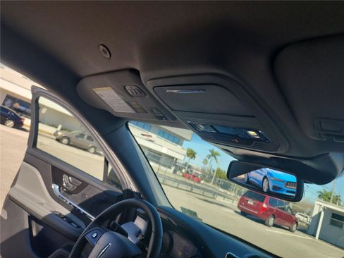 Used 2022 Lincoln Corsair FWD w/ Equipment Group 101A image 31