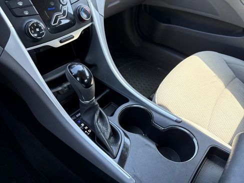 Used 2013 Hyundai Sonata GLS FWD image 24