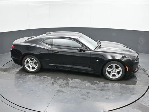 Used 2019 Chevrolet Camaro LT w/ Technology Package image 34