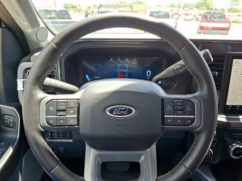 Certified 2025 Ford F250 Lariat w/ Lariat Ultimate Package AWD/4WD image 19