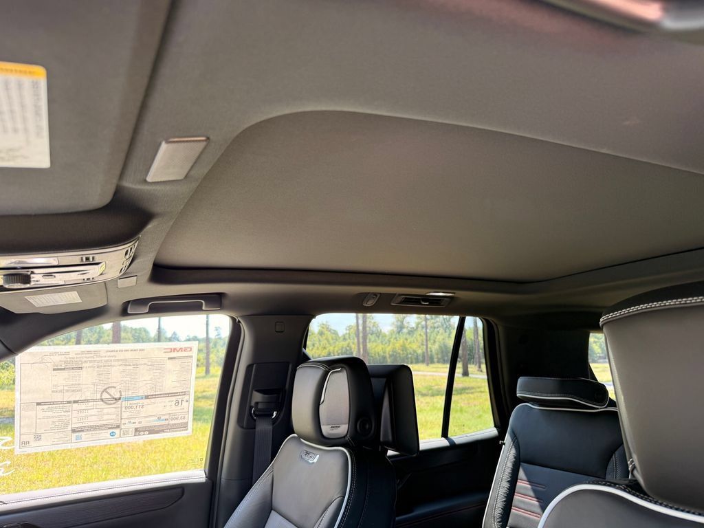 New 2026 GMC Yukon AT4 Ultimate w/ LPO, Floor Liner Package AWD/4WD image 32