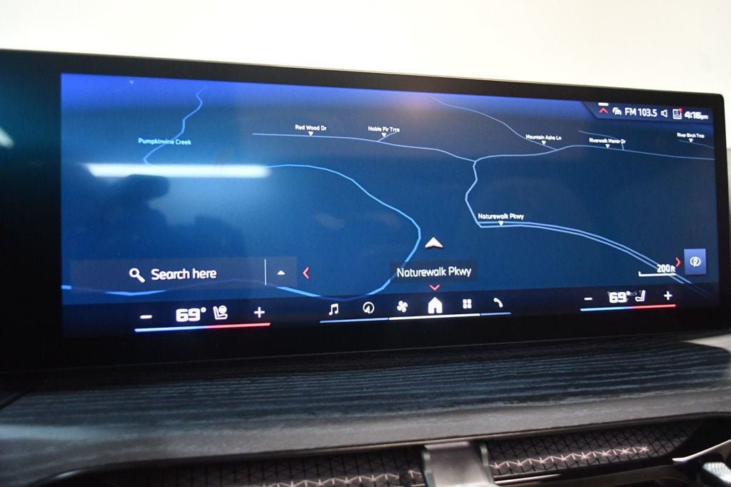 Used 2025 BMW M440i Convertible w/ Premium Package RWD image 6