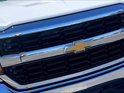 Used 2017 Chevrolet Silverado 1500 LT w/ All Star Edition image 23