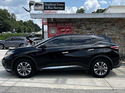 Used 2017 Nissan Murano S w/ Navigation Package FWD image 3