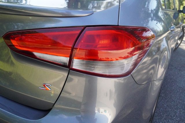 Used 2018 Kia Forte S FWD image 32
