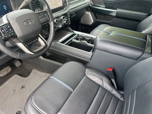 Certified 2025 Ford F250 Platinum image 11