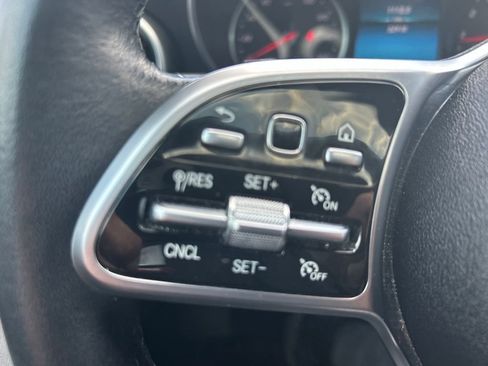 Used 2019 Mercedes-Benz C 300 Sedan image 8