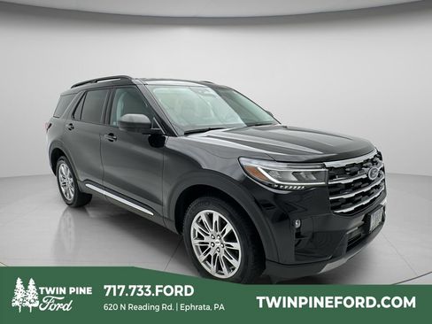 Used 2025 Ford Explorer Active w/ Active Comfort Package AWD/4WD image 1
