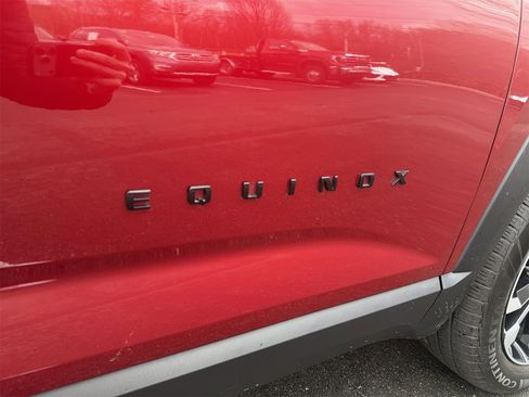 Used 2025 Chevrolet Equinox RS image 28