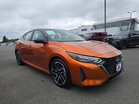 Used 2024 Nissan Sentra SR w/ SR Premium Package image 1