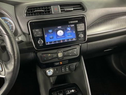 Used 2018 Nissan Leaf SL w/ SL Technology Package image 17