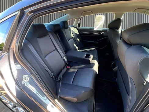 Used 2018 Honda Accord LX image 27