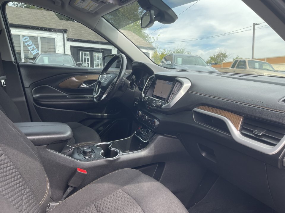 Used 2021 GMC Terrain SLE w/ Driver Convenience Package FWD image 12