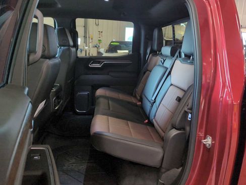 Used 2025 Chevrolet Silverado 1500 High Country image 25