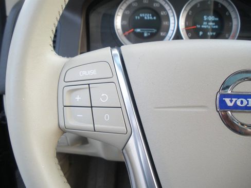 Used 2012 Volvo XC60 3.2 image 40