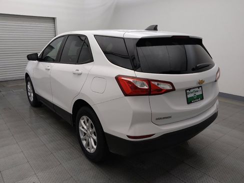 Used 2020 Chevrolet Equinox LS w/ LS Convenience Package FWD image 5