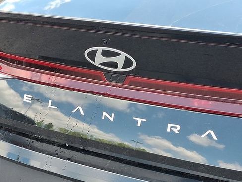 New 2026 Hyundai Elantra Sport FWD image 12
