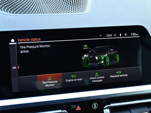 Certified 2023 BMW 430i Convertible w/ Premium Package image 38