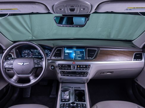 Used 2018 Genesis G80 3.8 w/ Option Group 03 image 12