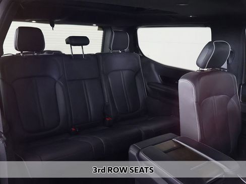 Used 2023 Jeep Grand Wagoneer Series II AWD/4WD image 10