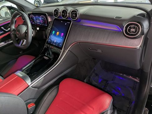 Certified 2025 Mercedes-Benz GLC 300 image 23