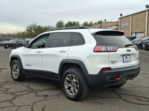 Used 2022 Jeep Cherokee Trailhawk image 5