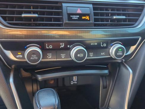 Used 2018 Honda Accord Sport image 18
