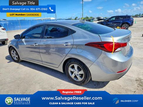 Used 2014 Hyundai Elantra SE FWD image 3