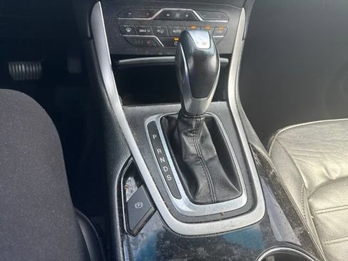 Used 2016 Ford Edge SEL w/ Equipment Group 201A AWD/4WD image 21