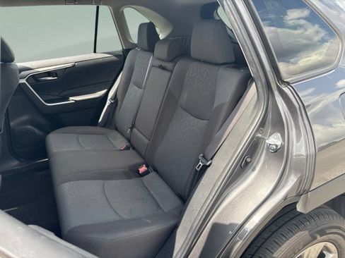 Used 2024 Toyota RAV4 XLE FWD image 18