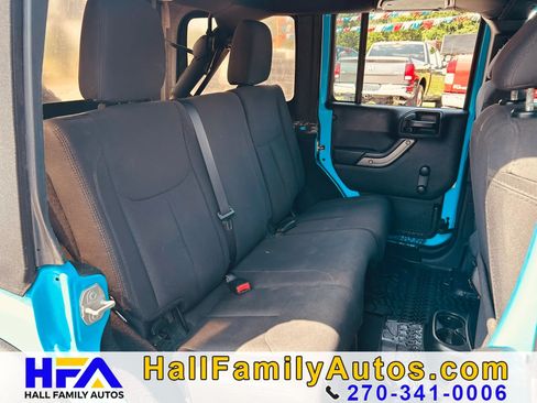 Used 2018 Jeep Wrangler Unlimited Sport w/ Connectivity Group AWD/4WD image 14